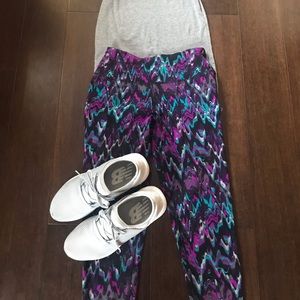 Cute workout leggings & matching sports bra